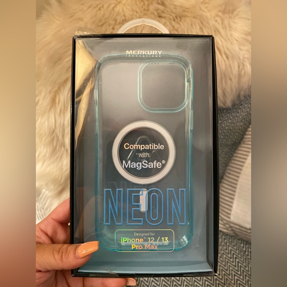New iPhone 📱 case 12/13 pro max